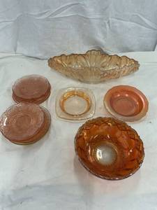 lot 48031 image: Vintage Dish Collection Pink Tinted