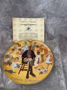 lot 48049 image: Norman Rockwell Remembered plate # 6929b