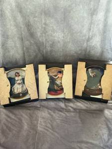 lot 48068 image: Lot of 3 Norman Rockwell Collector Plates