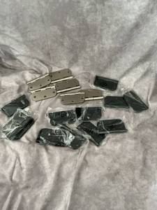 lot 48086 image: Lot of Door Hinges