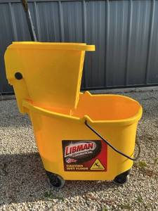lot 48096 image: Libman Commercial Mop Bucket