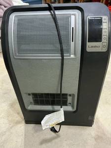 lot 48107 image: Lasko Ceramic Heater front panel missing