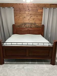 lot 48109 image: Wood Headboard and Footboard (Mattress NOT Included)