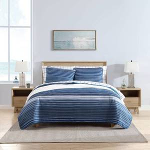 lot 22398 image: Nautica - Queen Quilt Set, Cotton Reversible Bedding with Matching Shams, Bedding Set for All Seasons (Coveside Blue, Queen)