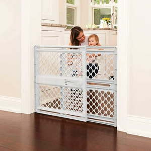 lot 9505 image: Toddleroo by North States 26 -42 Supergate Explorer Baby Safety Gate Gray Plastic