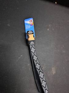 lot 12259 image: Vibrant Life Medium Dog Collar - Black and White Geometric Pattern