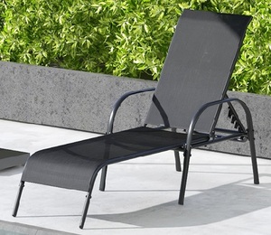 lot 4321 image: Giantex Chaise Lounge Chair OP70508