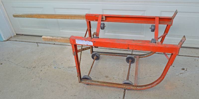 lot 4049 image: Barrel DollyStand with Extendable Handles - 1,000lbs capacity