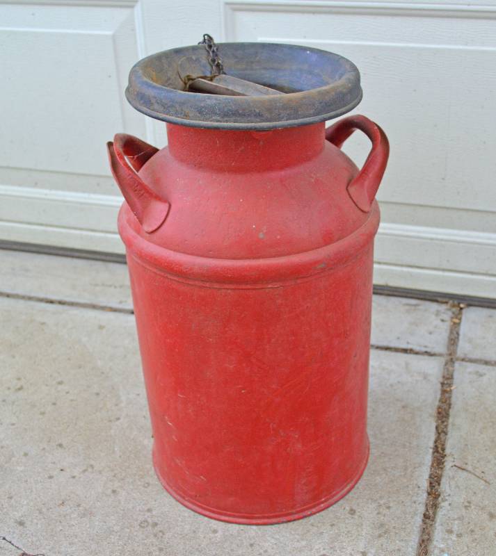 lot 4057 image: Red Cream Can - 19 Tall - Very Cool