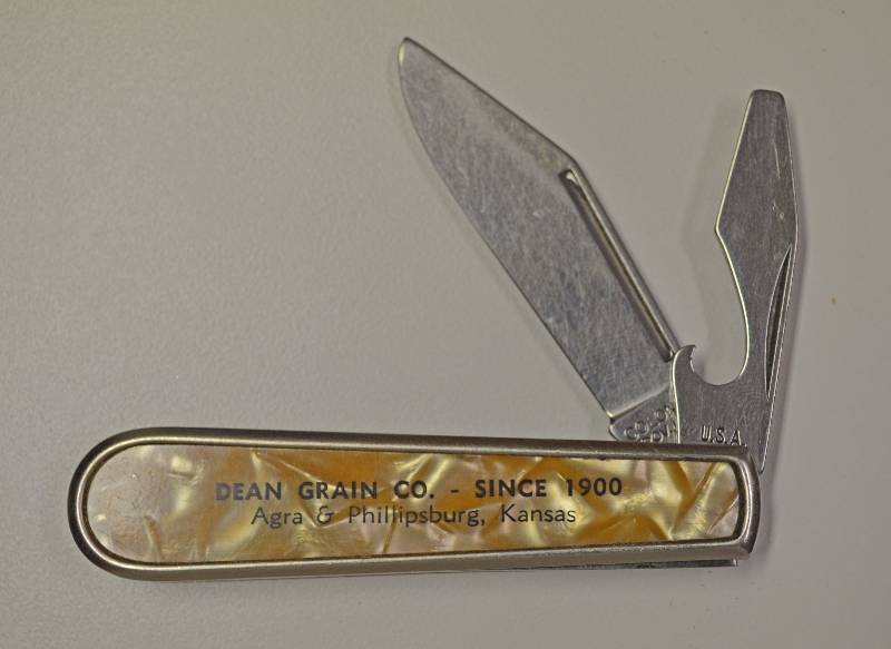 lot 4020 image: Advertising Pocket Knife by Colonial Prov USA