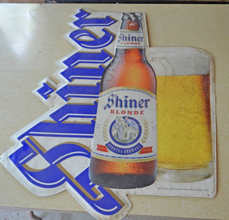 lot 4088 image: Shiner Blonde Sign - Great for the Man Cave