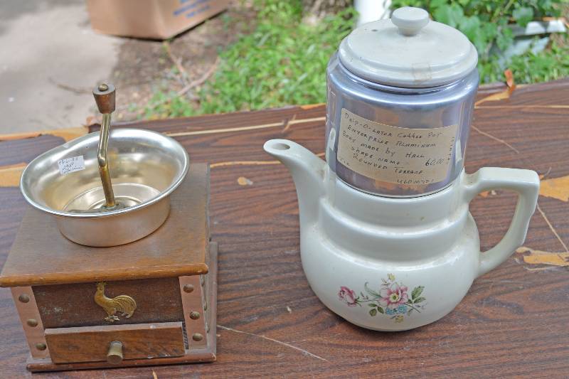 lot 4117 image: Coffee Grinder and Drip-O-Lator Coffee Pot