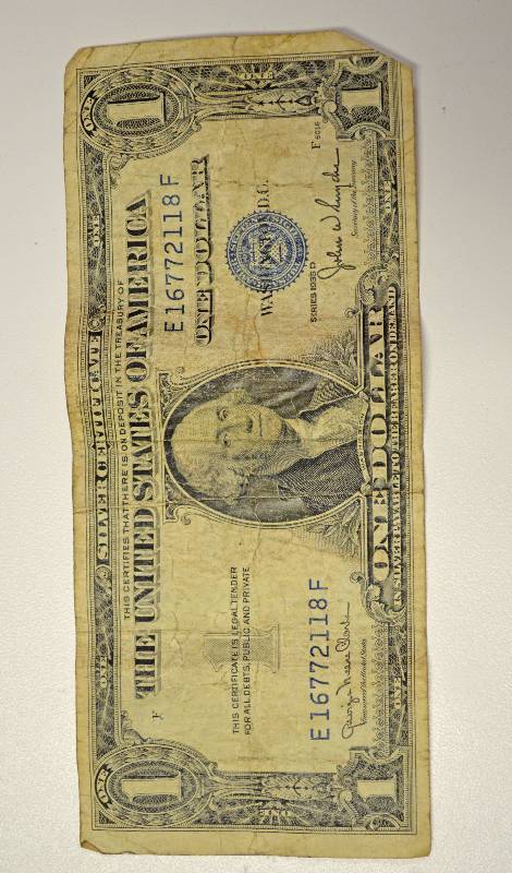 lot 4063 image: One Dollar  - Silver Certificate Series - 1935