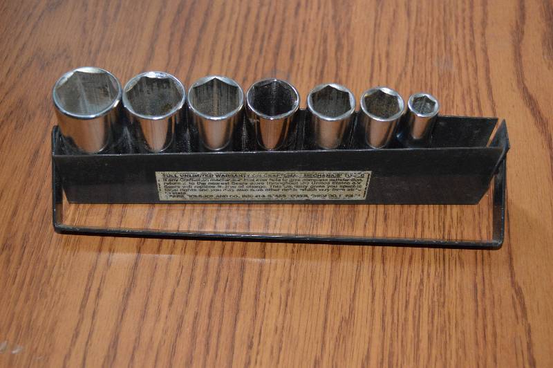 lot 4154 image: Lot of 7 Craftsman Deep Well Sockets w Holder- See Photos for Sizes