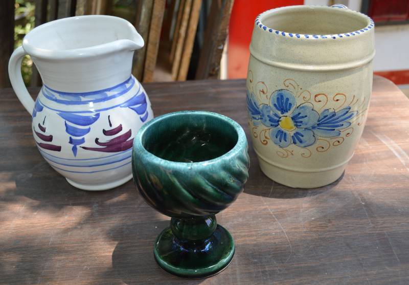 lot 4180 image: Hull Planter and 2 Potter Pieces- Perfect for Your Yard