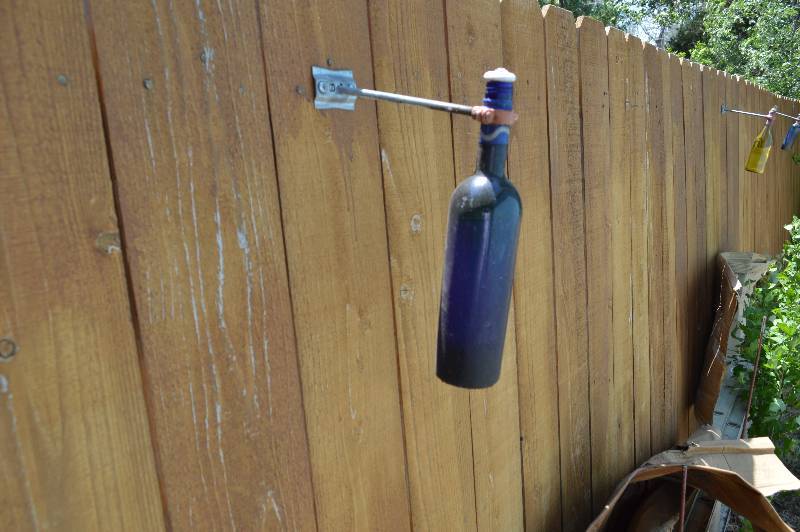 lot 4186 image: Lot of 6 Wine Bottle Torches- Perfect for Keeping Bugs Away