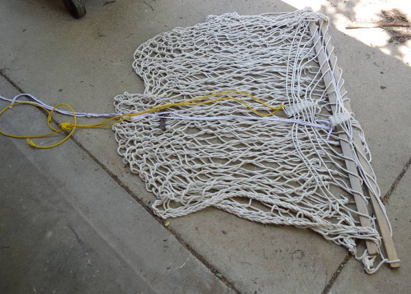 lot 4198 image: Hammock- Perfect for Relaxing in Summer Weather