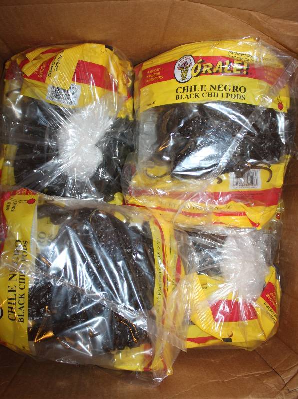 lot 4286 image: Lot of 96 Count Black Chili Pods - 2 oz bags
