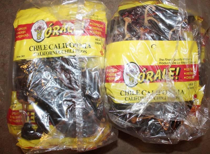 lot 4298 image: Lot of 24 Count California Chili Pods - 3 oz bags