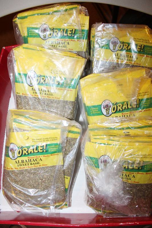 lot 4308 image: Lot of 72 Count Sweet Basil - 0.50 oz bags