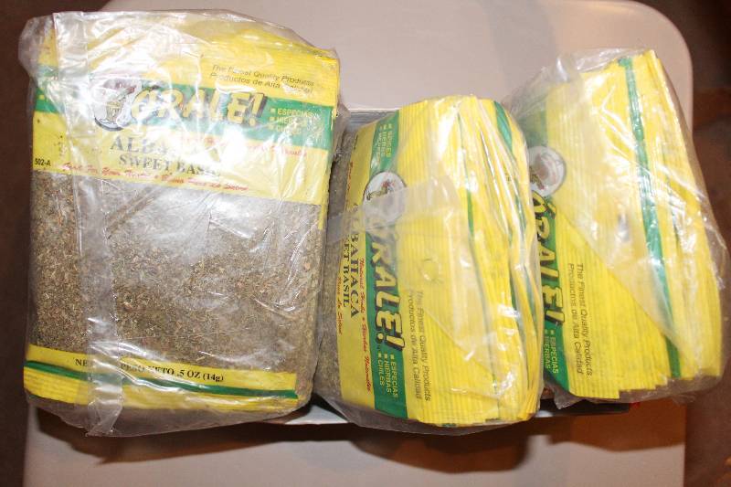 lot 4315 image: Lot of 36 Count Sweet Basil - 0.50 oz bags