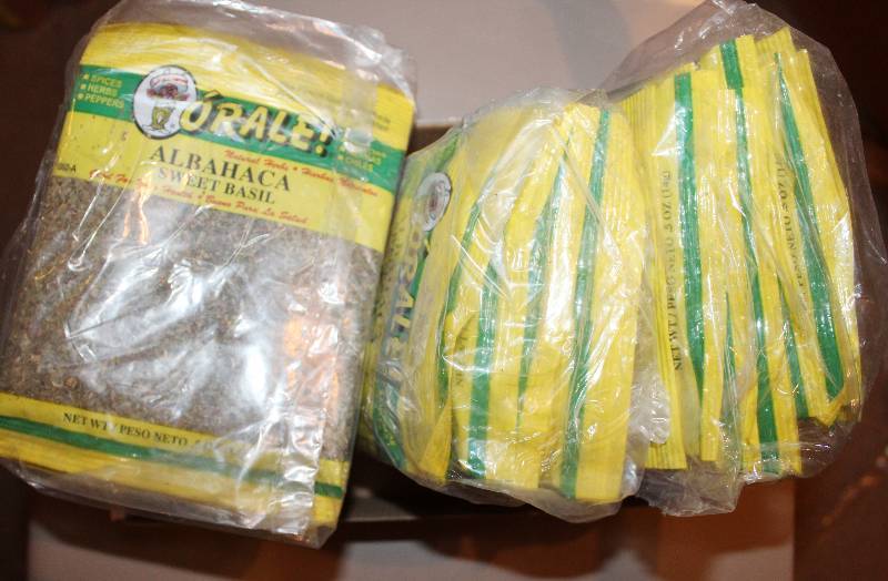 lot 4316 image: Lot of 36 Count Sweet Basil - 0.50 oz bags