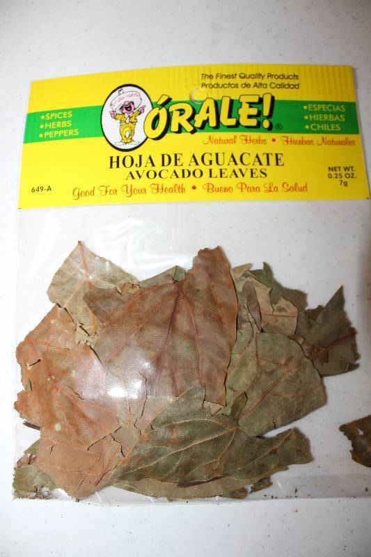 lot 4395 image: Lot of 12 Count - Avocado Leaves - 0.25 oz. Packages