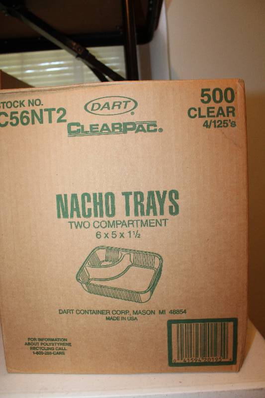 lot 4426 image: Case of 500 Nacho Trays