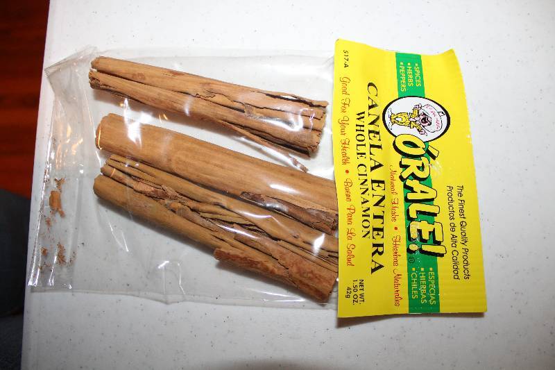lot 4437 image: Lot of 12 Count - Whole Cinnamon - 1.5 oz. Packages