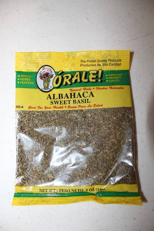 lot 9045 image: Lot of 12 Count - Sweet Basil - 0.5 oz. Packages