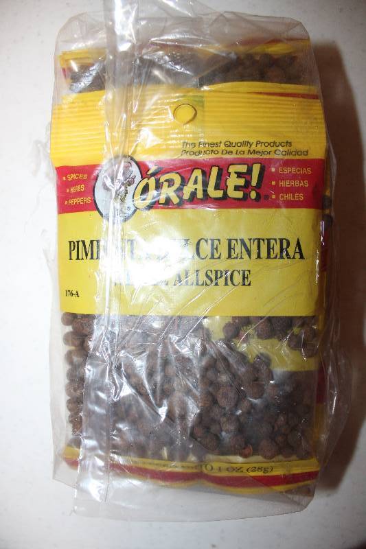 lot 9072 image: Lot of 12 Count - Whole AllSpice - Allspice - 1 oz. Packages