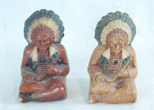 lot 2033 image: Lot of 2 Native American Chief Figurines - These look old