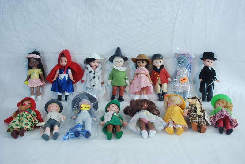 lot 2043 image: Lot of Madam Alexander Dolls and More Mc Ds Happy Meal