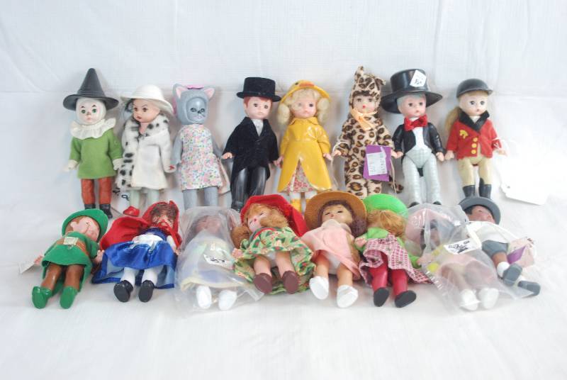 lot 2044 image: Lot of Madam Alexander Dolls and More Mc Ds Happy Meal