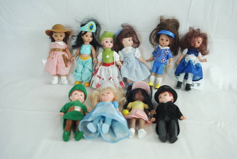 lot 2045 image: Lot of Madam Alexander Dolls and More Mc Ds Happy Meal