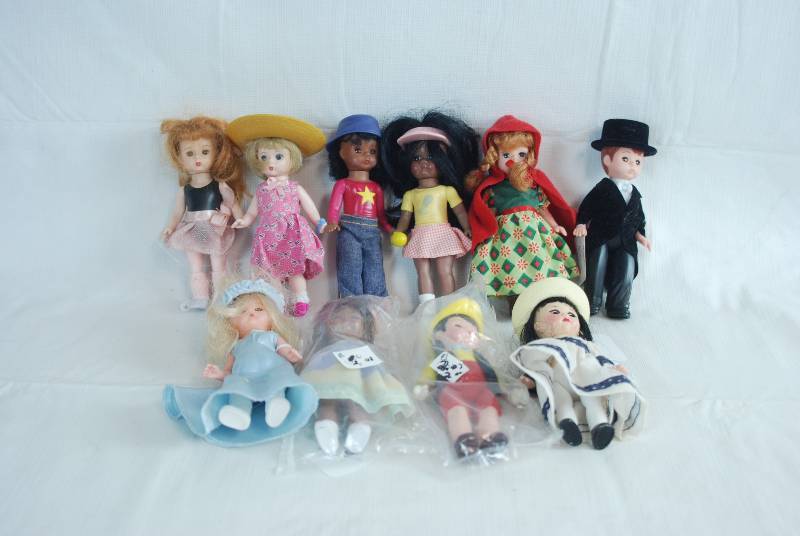 lot 2046 image: Lot of Madam Alexander Dolls and More Mc Ds Happy Meal