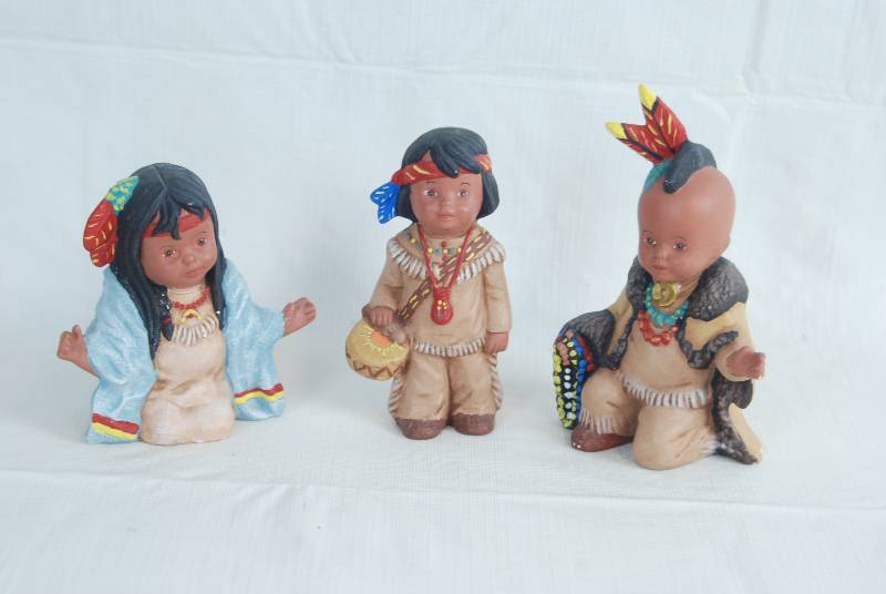 small native american figurines