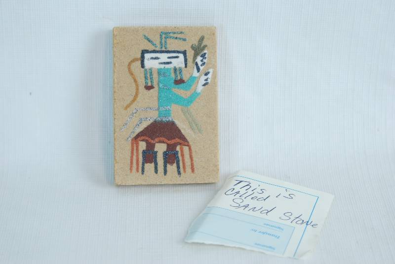 lot 2064 image: Small 2x 3 Native American Indian Sand Painting Figurine  Southwestern