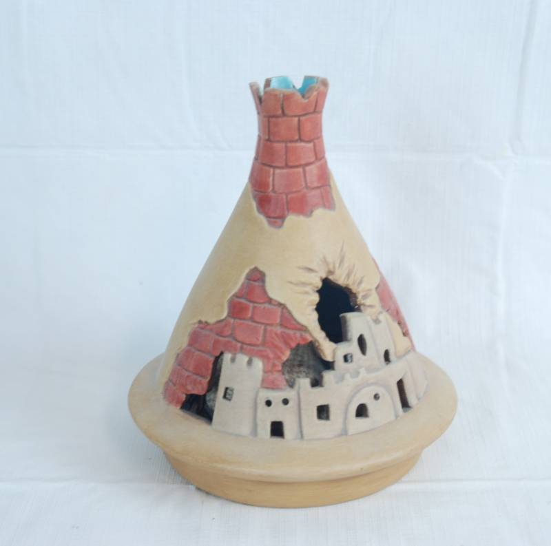 lot 2066 image: Native American  Southwestern Ceramic Tipi and some very pretty rocks