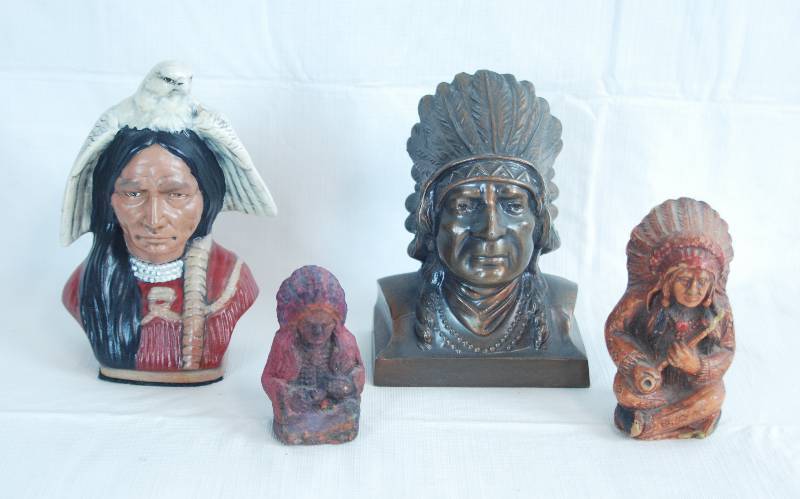 lot 2068 image: Lot of Native American Figurines and VINTAGE 1950s Banthrico Chief Indian Head Still Coin Bank Vero Beach Florida - COOL