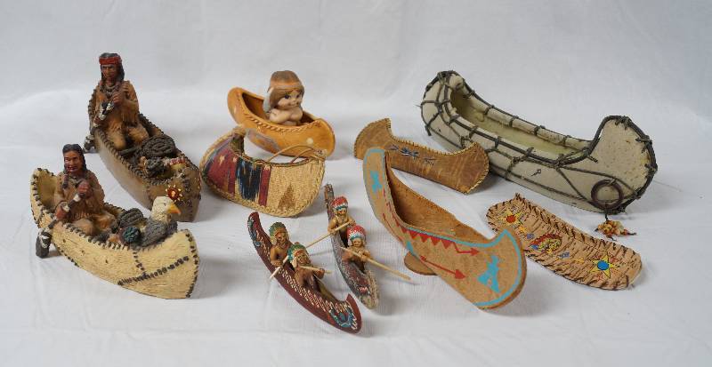 lot 2086 image: Lot of Various Native American Indian Canoes - See pics for styles and composition