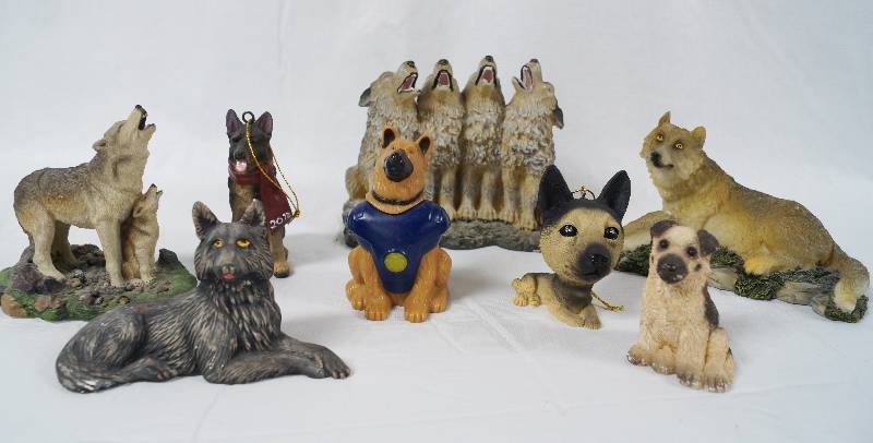 lot 2395 image: Lot of German Shepherd and Wolf Collectibles - all very nice condition