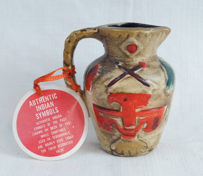 lot 2429 image: Small Decorative Vase with Authentic Native American Indian Symbols on it - See Pics - EXCELLENT condition