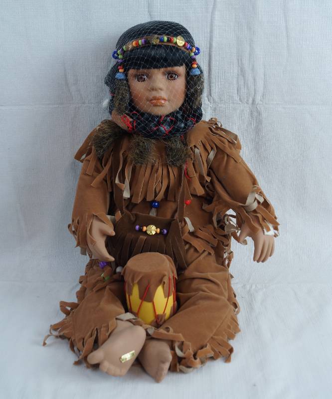lot 2443 image: Very Sweet Native American Indian Doll - New - Still with the netting over the hair NICE DOLL
