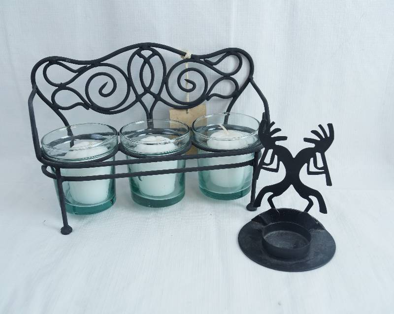 lot 2445 image: Lot of Two Black Metal Candle Holders - Great Home Decor