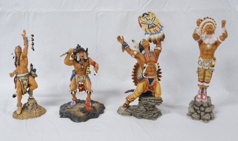 lot 3491 image: Lot of 4 Native American Figurines - Hamilton Collection - See Description for more info