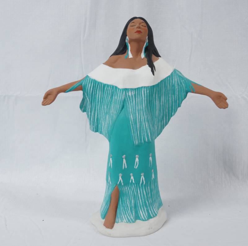 lot 3495 image: Gorgeous Ceramic Native American Indian Princess Dancing towards the sky - VERY NICE 11 tall