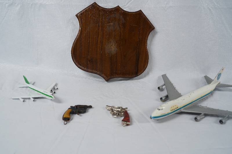 lot 2006 image: Lot of Misc - Airplane Figurines, Trophy Wood Mount and More See pics