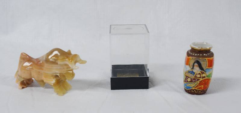 lot 2016 image: Vintage Japanese Small Vase, a Stone Carved Polished Bull and a small display case