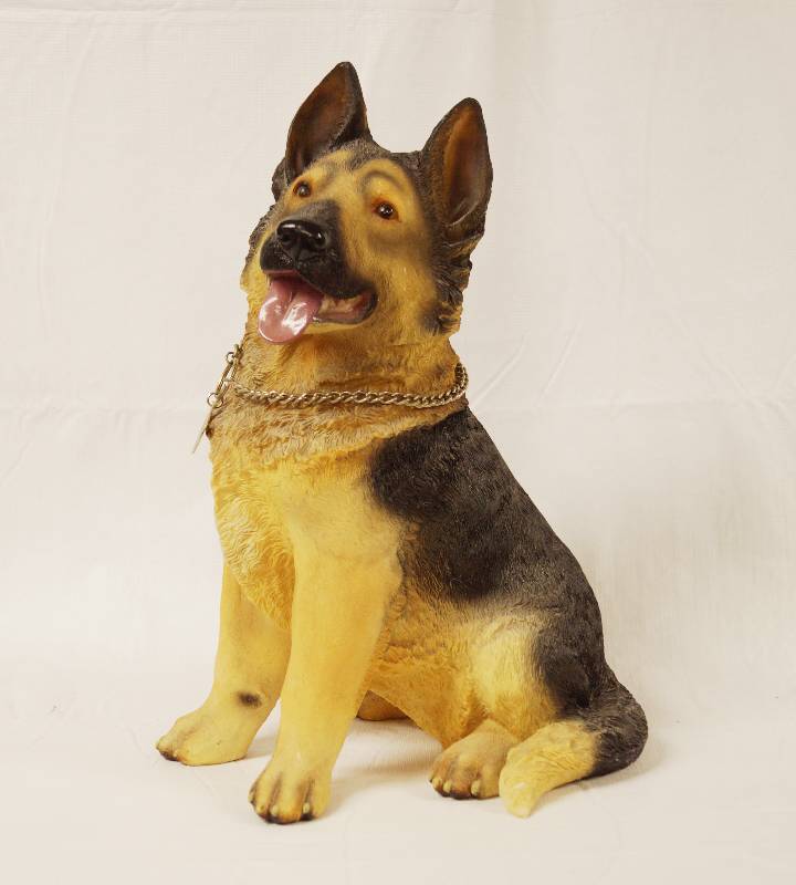 lot 2121 image: German Shepherd Figurine - See Photos for Details